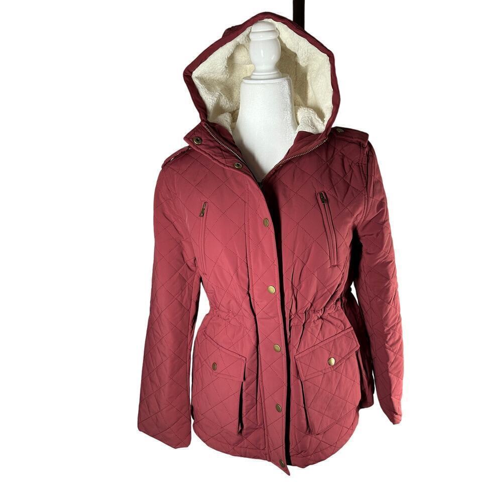 EDEN SOCIETY Sherpa Line Quilted Hooded Jacket Size
Small Burgundy Warm